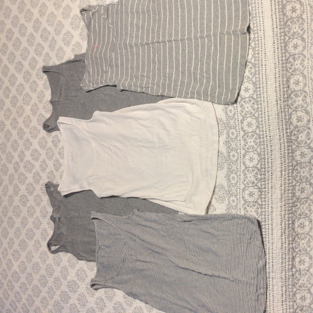 Isabel Maternity tank lot size M
